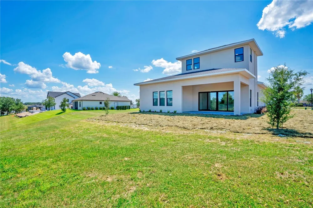 134 BLAZING STAR AVENUE Lake Alfred, FL 33850
