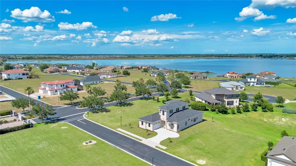 134 BLAZING STAR AVENUE Lake Alfred, FL 33850