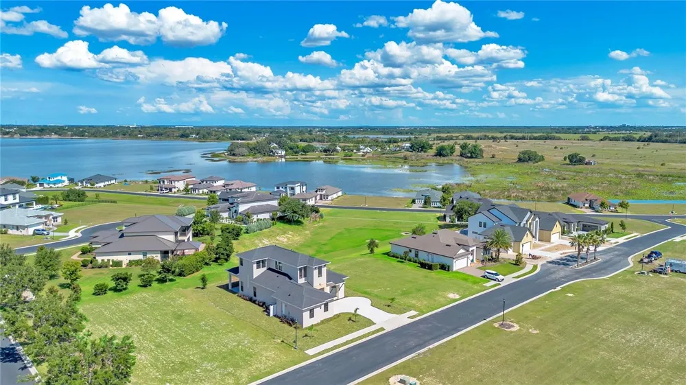 134 BLAZING STAR AVENUE Lake Alfred, FL 33850