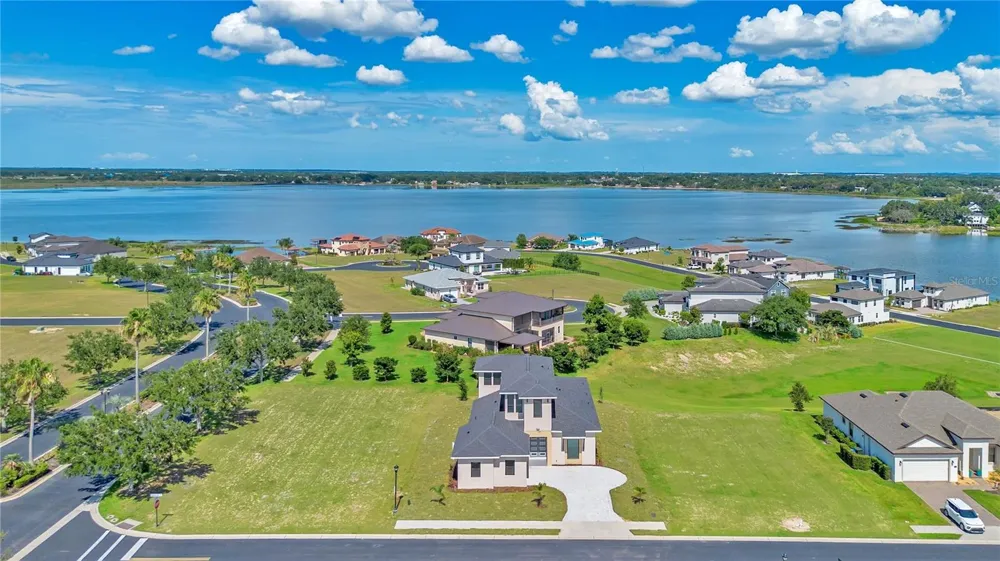 134 BLAZING STAR AVENUE Lake Alfred, FL 33850