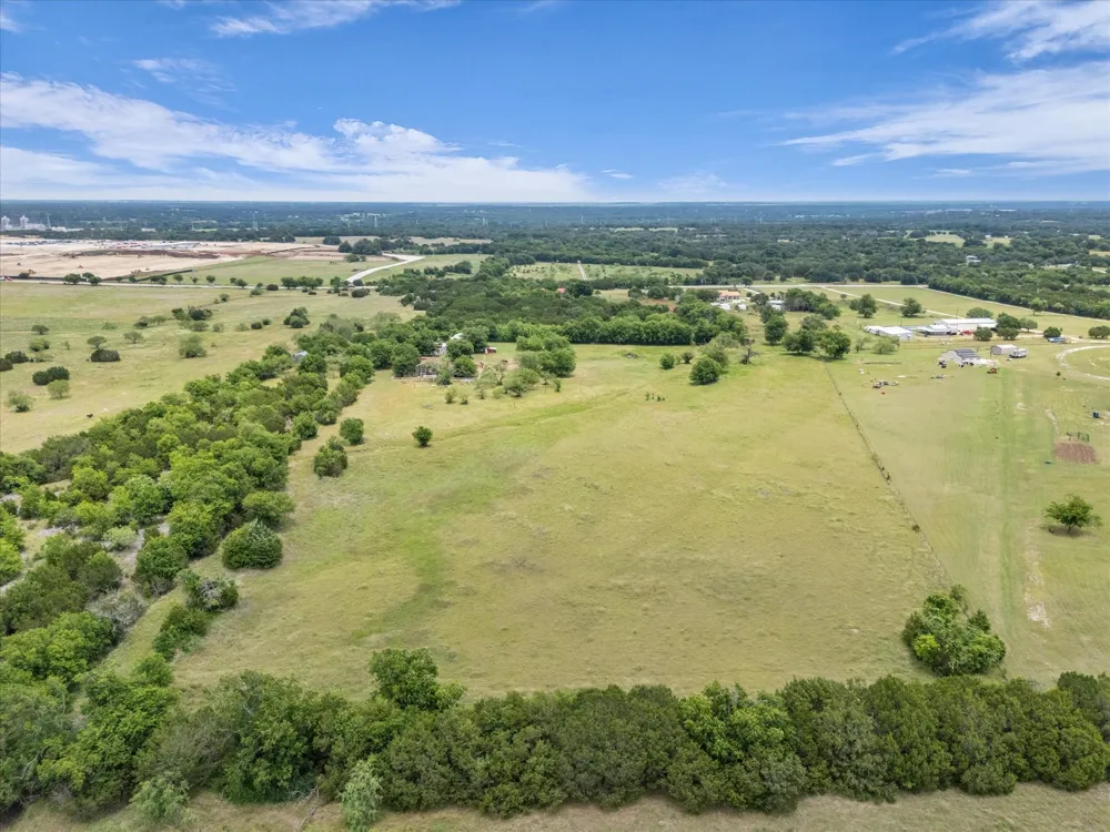 173 County Road 3465 Clifton, TX 76634