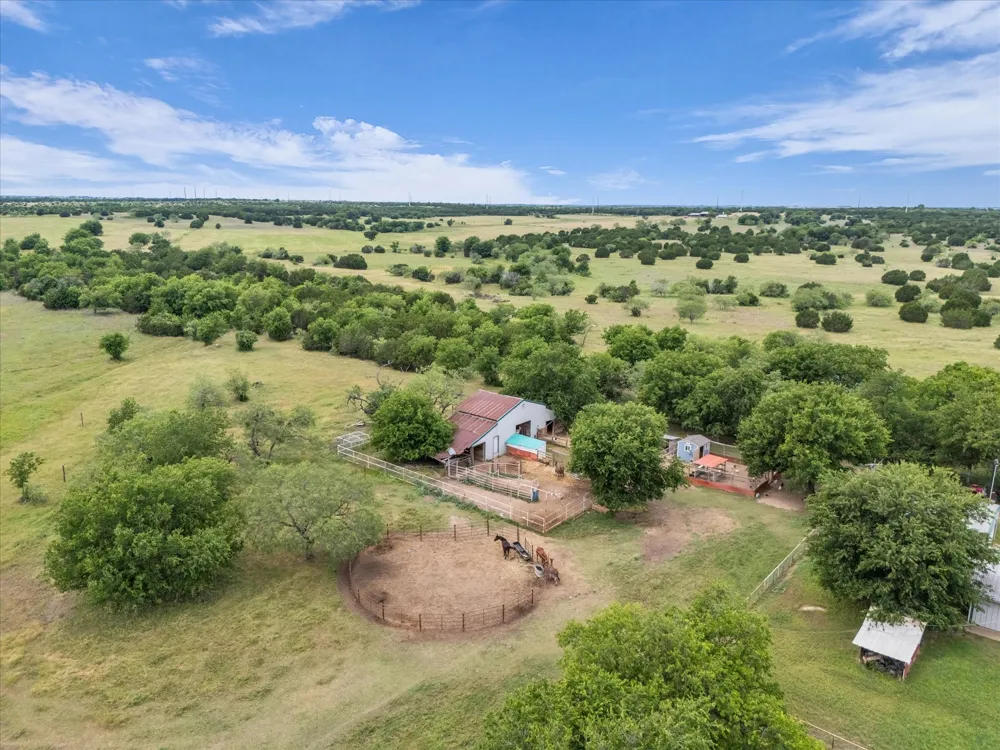 173 County Road 3465 Clifton, TX 76634