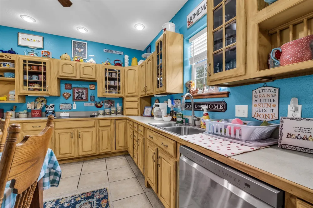 173 County Road 3465 Clifton, TX 76634