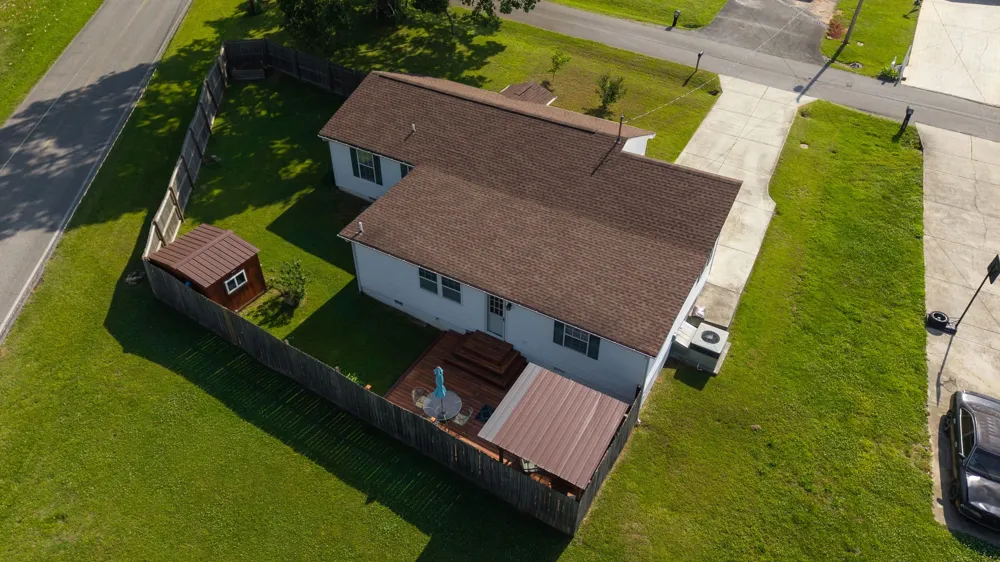 100 Waggoner St Decherd, TN 37324
