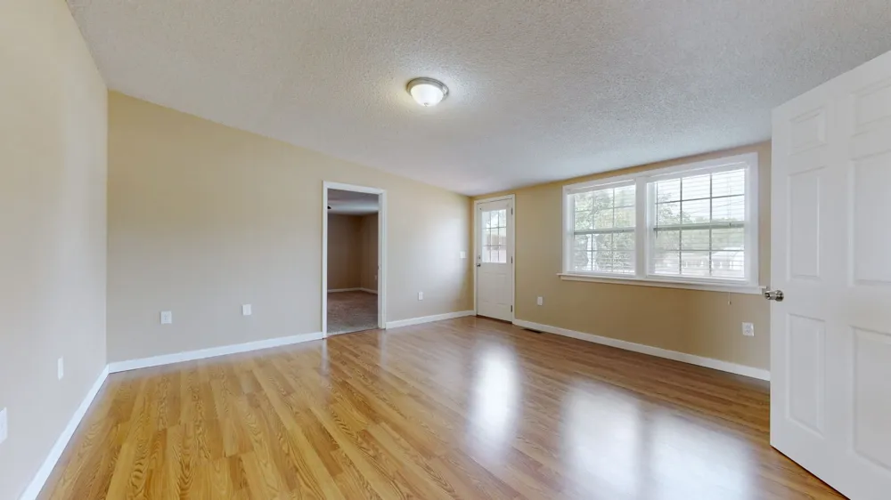 100 Waggoner St Decherd, TN 37324