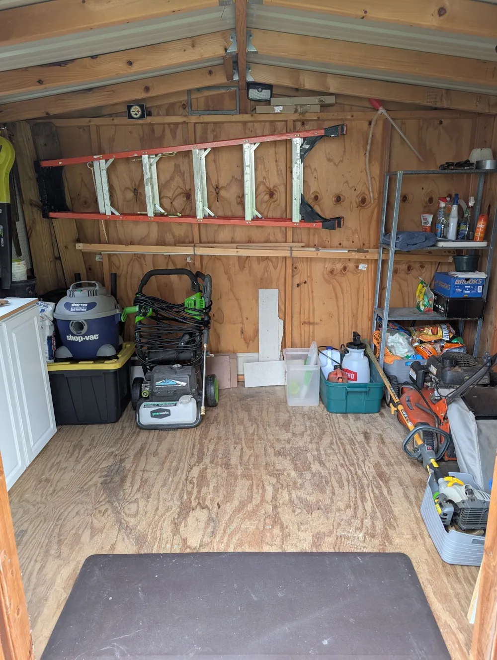 100 Waggoner St Decherd, TN 37324