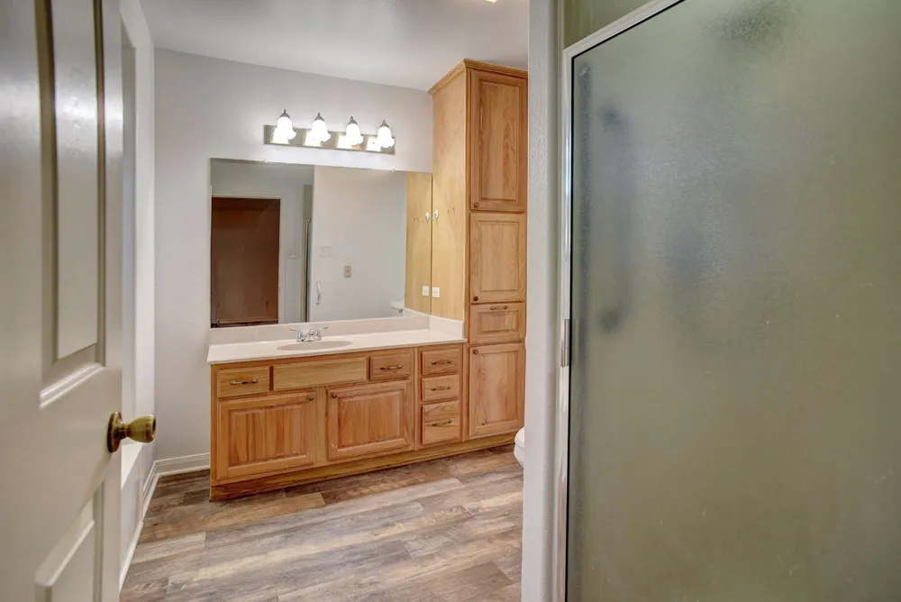 504 Leah Lane Smithville, TX 78957