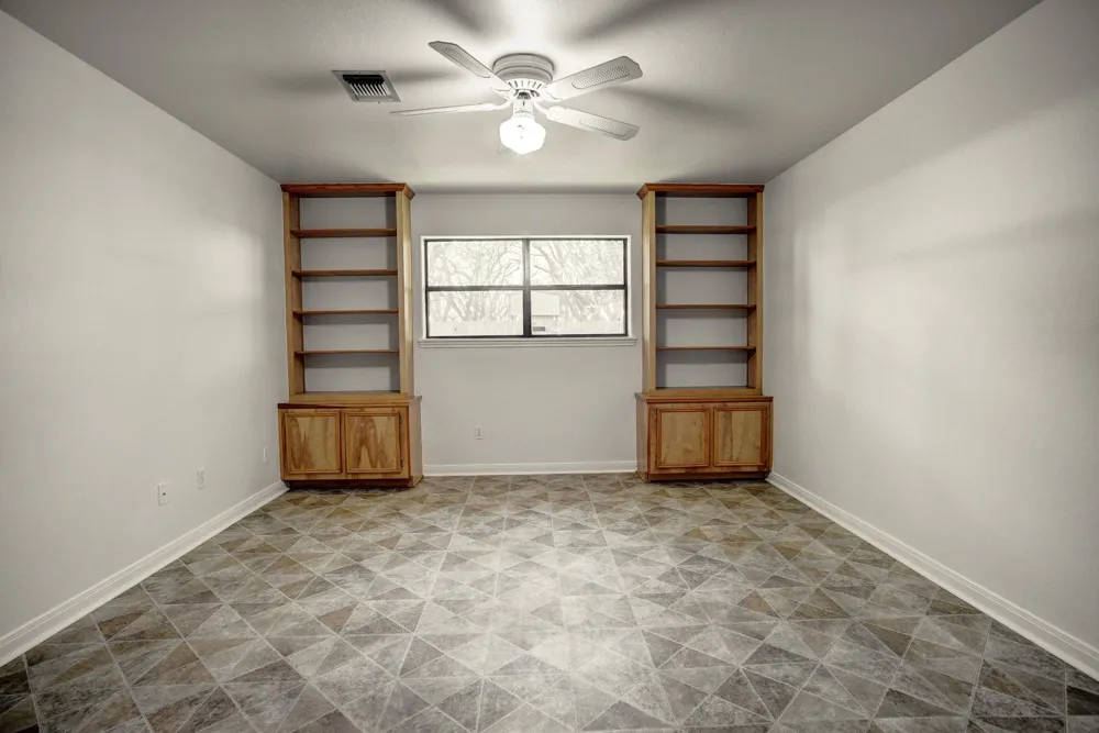 504 Leah Lane Smithville, TX 78957