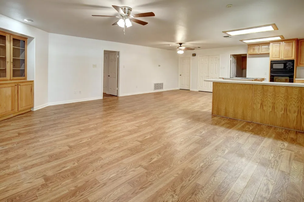 504 Leah Lane Smithville, TX 78957