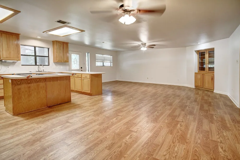 504 Leah Lane Smithville, TX 78957