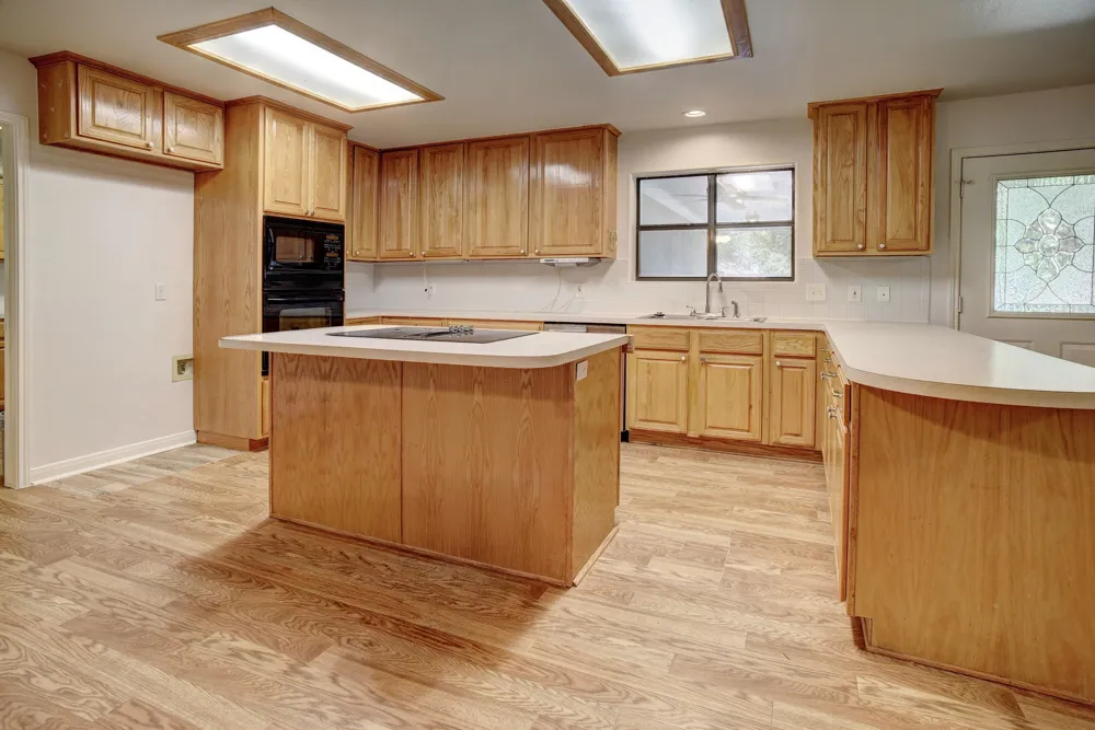 504 Leah Lane Smithville, TX 78957