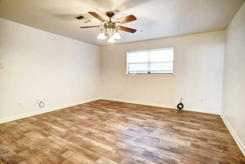 504 Leah Lane Smithville, TX 78957