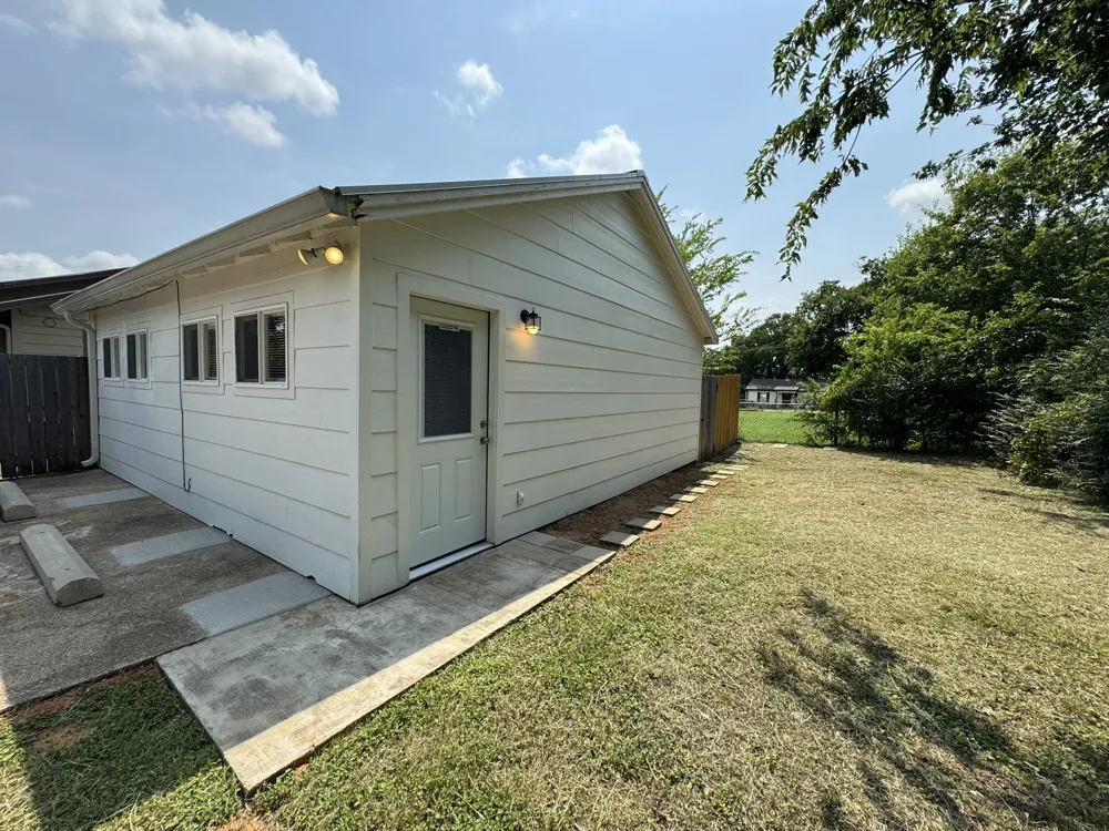 320 W 6th Street Weatherford, TX 76086