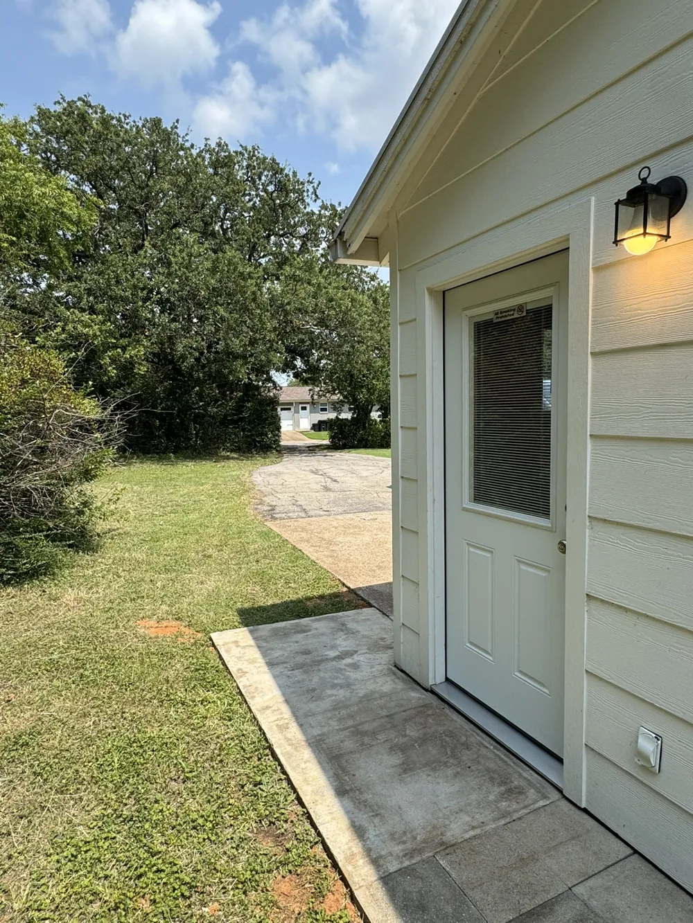 320 W 6th Street Weatherford, TX 76086