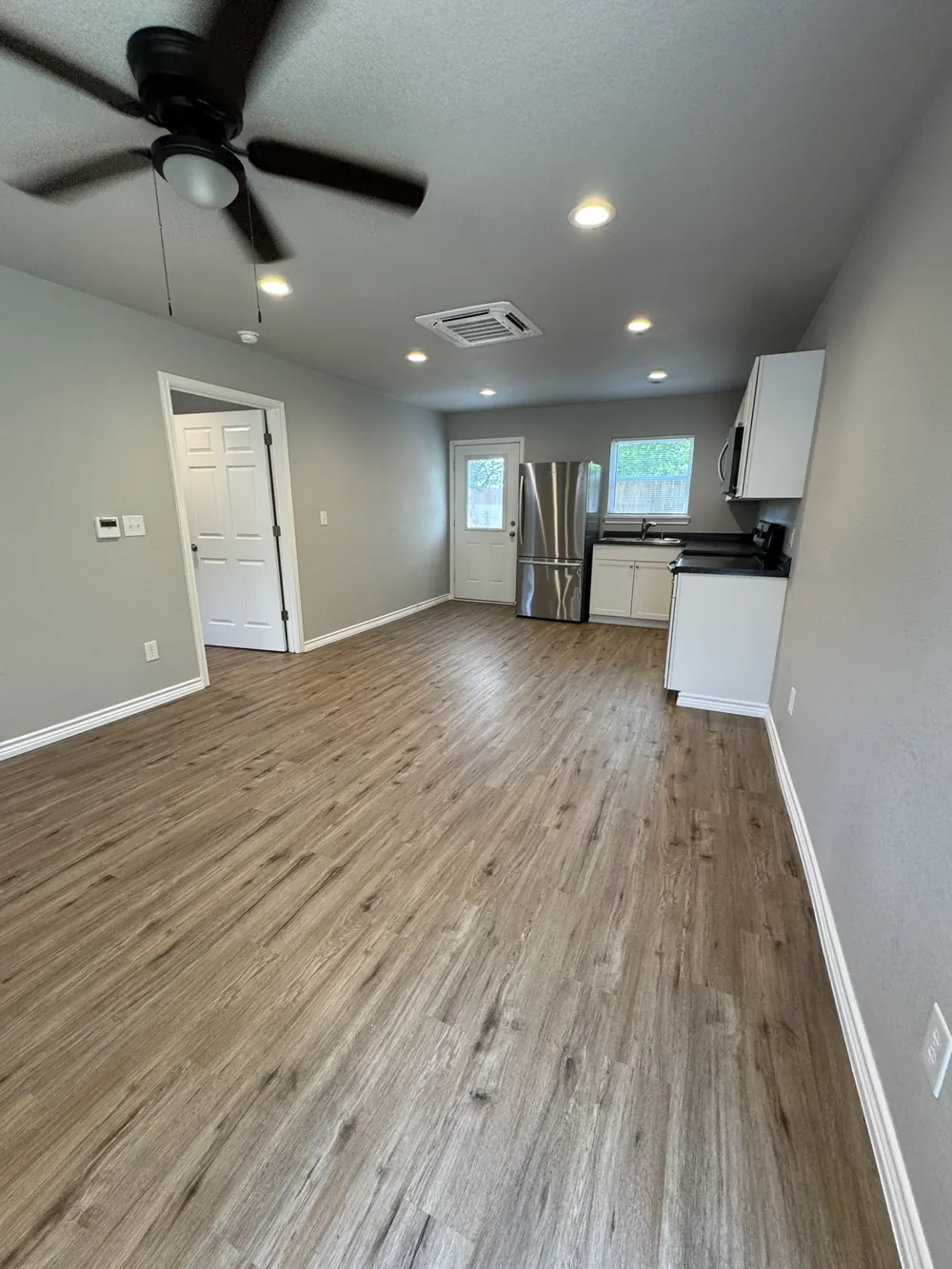 320 W 6th Street Weatherford, TX 76086