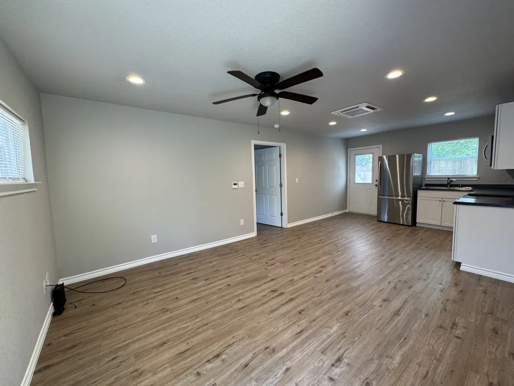 320 W 6th Street Weatherford, TX 76086