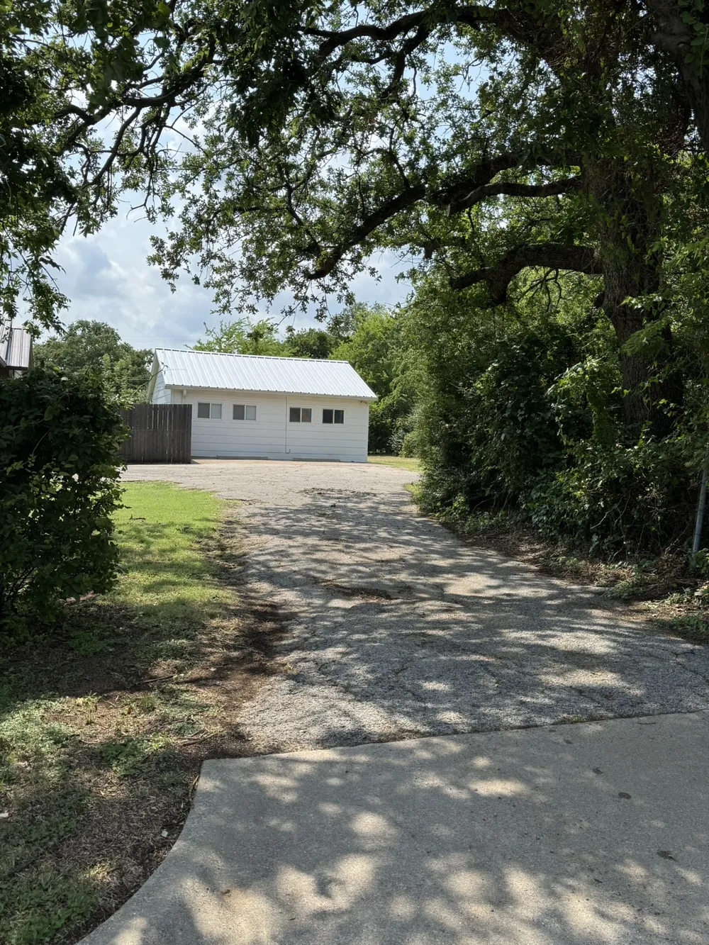 320 W 6th Street Weatherford, TX 76086