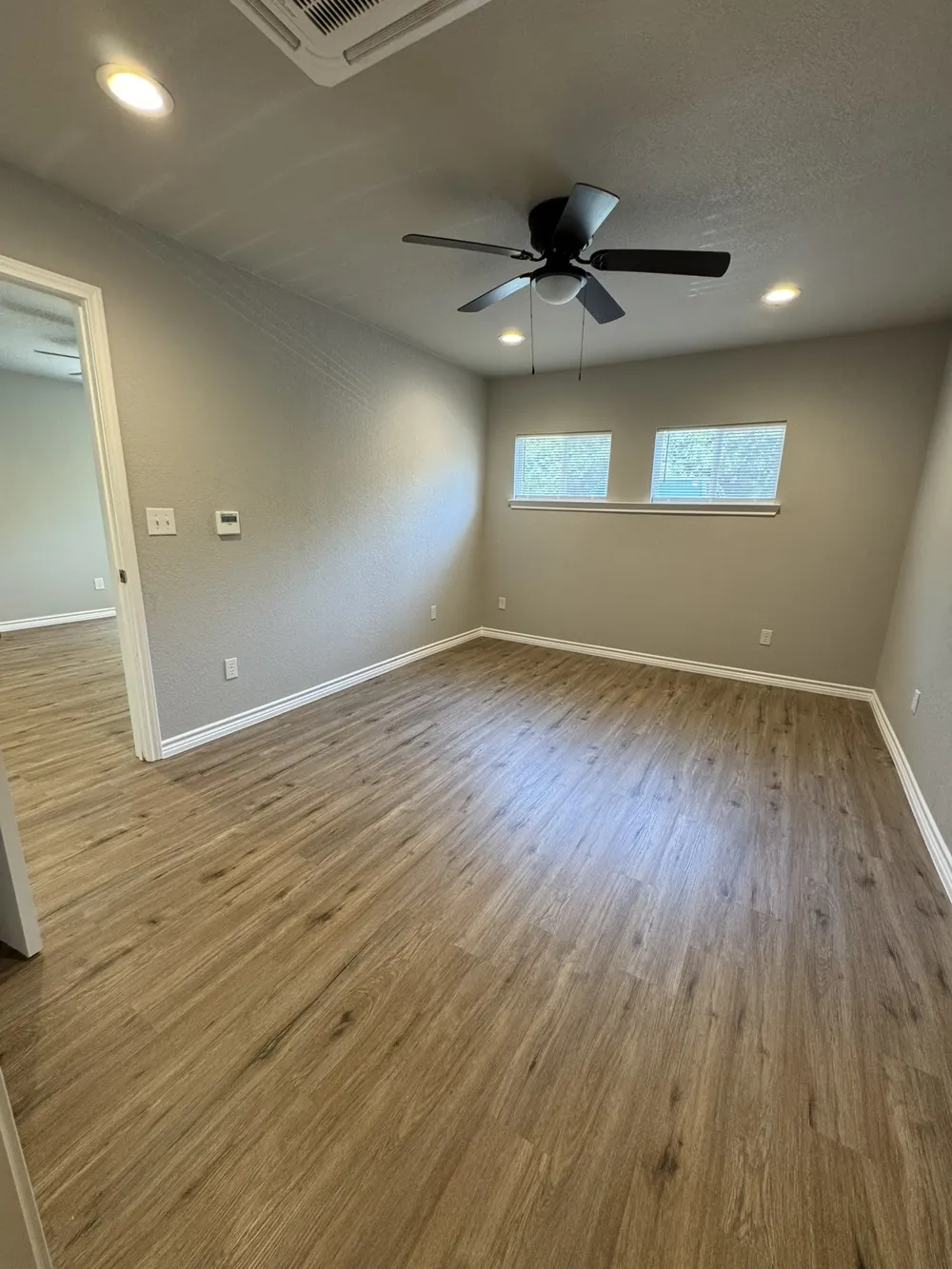 320 W 6th Street Weatherford, TX 76086