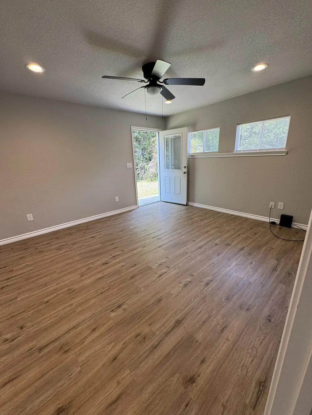 320 W 6th Street Weatherford, TX 76086