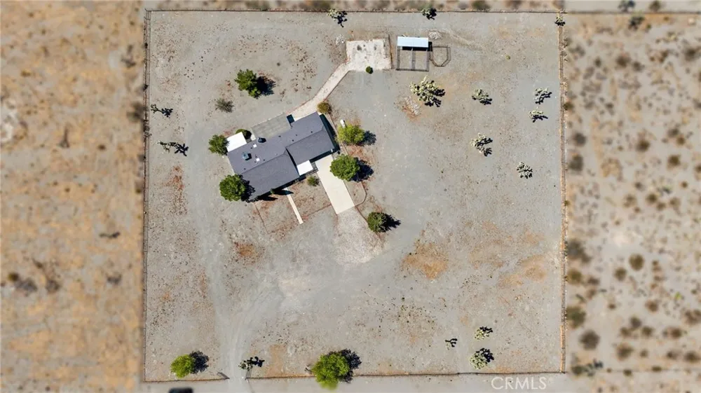11574 Silver Rock Pinon Hills, CA 92372