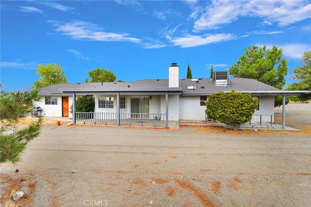 11574 Silver Rock Pinon Hills, CA 92372