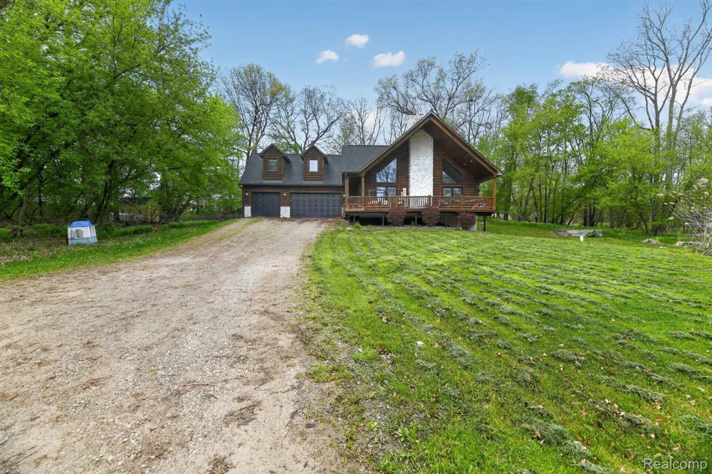 3845 Lake Lapeer Drive Elba Township, MI 48455