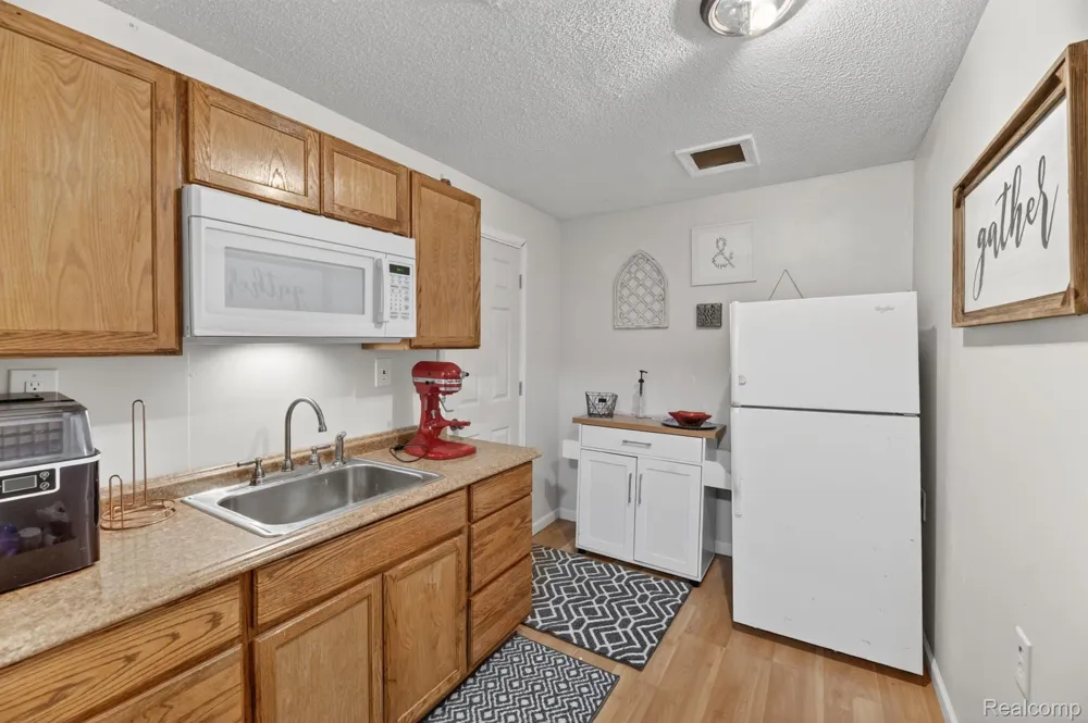 3845 Lake Lapeer Drive Elba Township, MI 48455