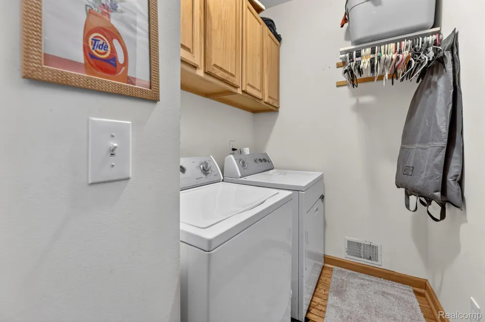 3845 Lake Lapeer Drive Elba Township, MI 48455