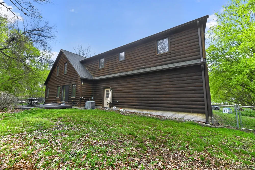 3845 Lake Lapeer Drive Elba Township, MI 48455