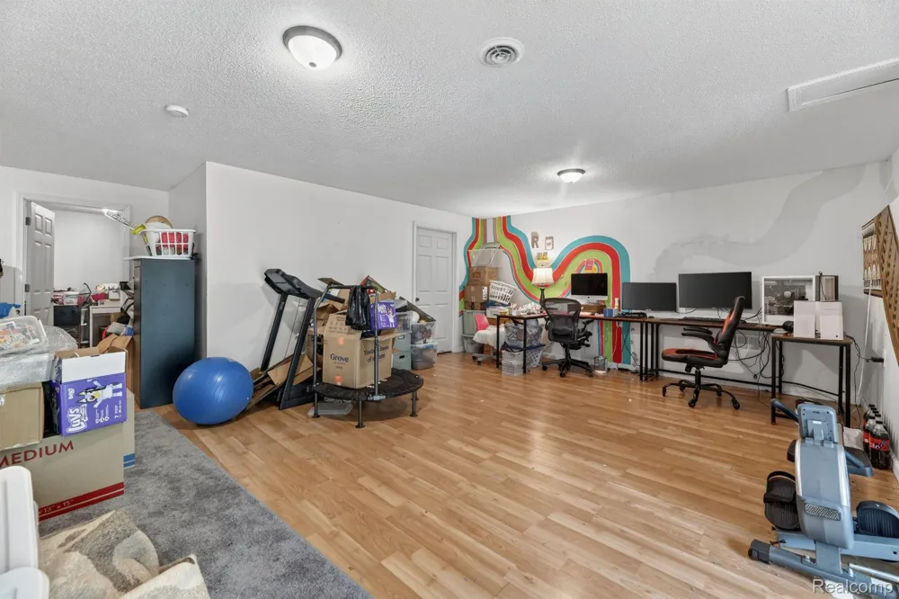 3845 Lake Lapeer Drive Elba Township, MI 48455