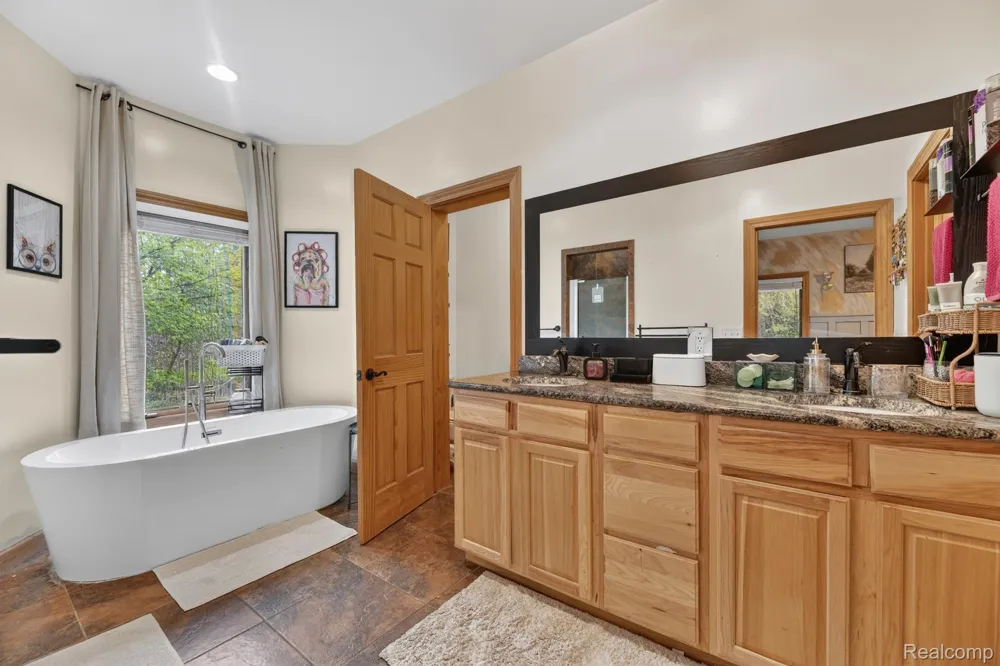 3845 Lake Lapeer Drive Elba Township, MI 48455
