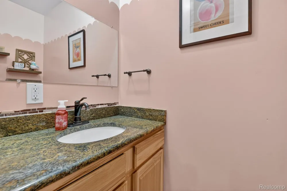 3845 Lake Lapeer Drive Elba Township, MI 48455