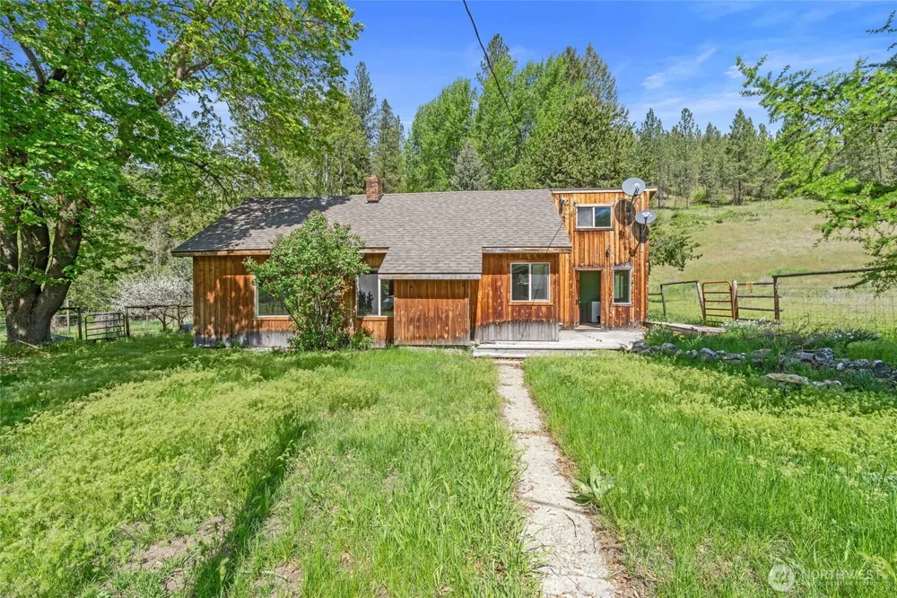 3114 Old Baldy Road Rice, WA 99167