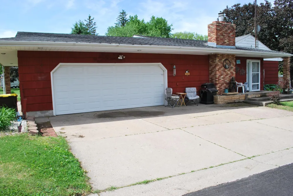 1524 Park Street Fairmont, MN 56031