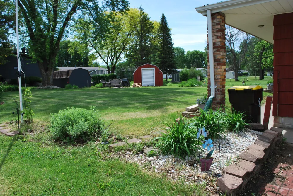 1524 Park Street Fairmont, MN 56031