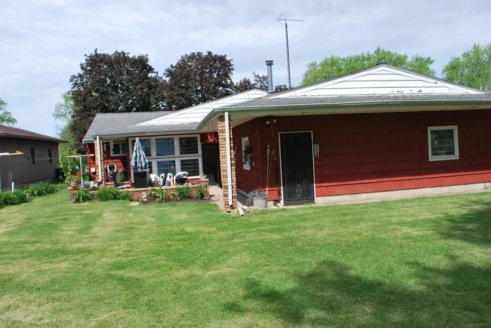 1524 Park Street Fairmont, MN 56031