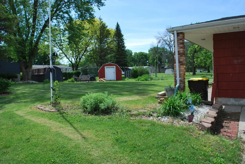 1524 Park Street Fairmont, MN 56031