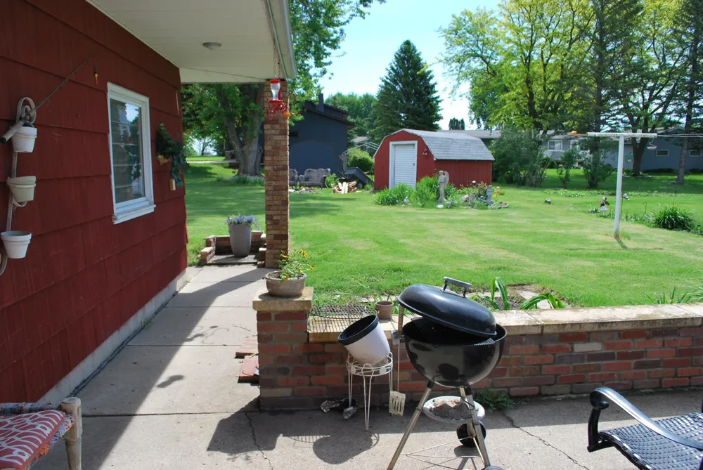 1524 Park Street Fairmont, MN 56031