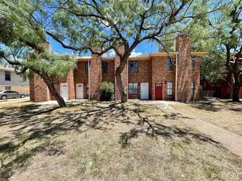 921 Bruce Way