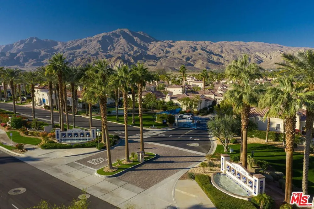 80777 Calle Azul La Quinta, CA 92253