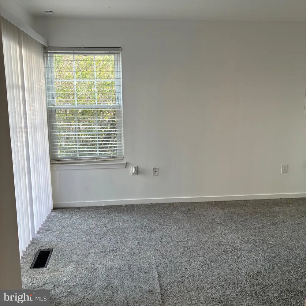 310 HEATHER CROFT Egg Harbor Township, NJ 08234