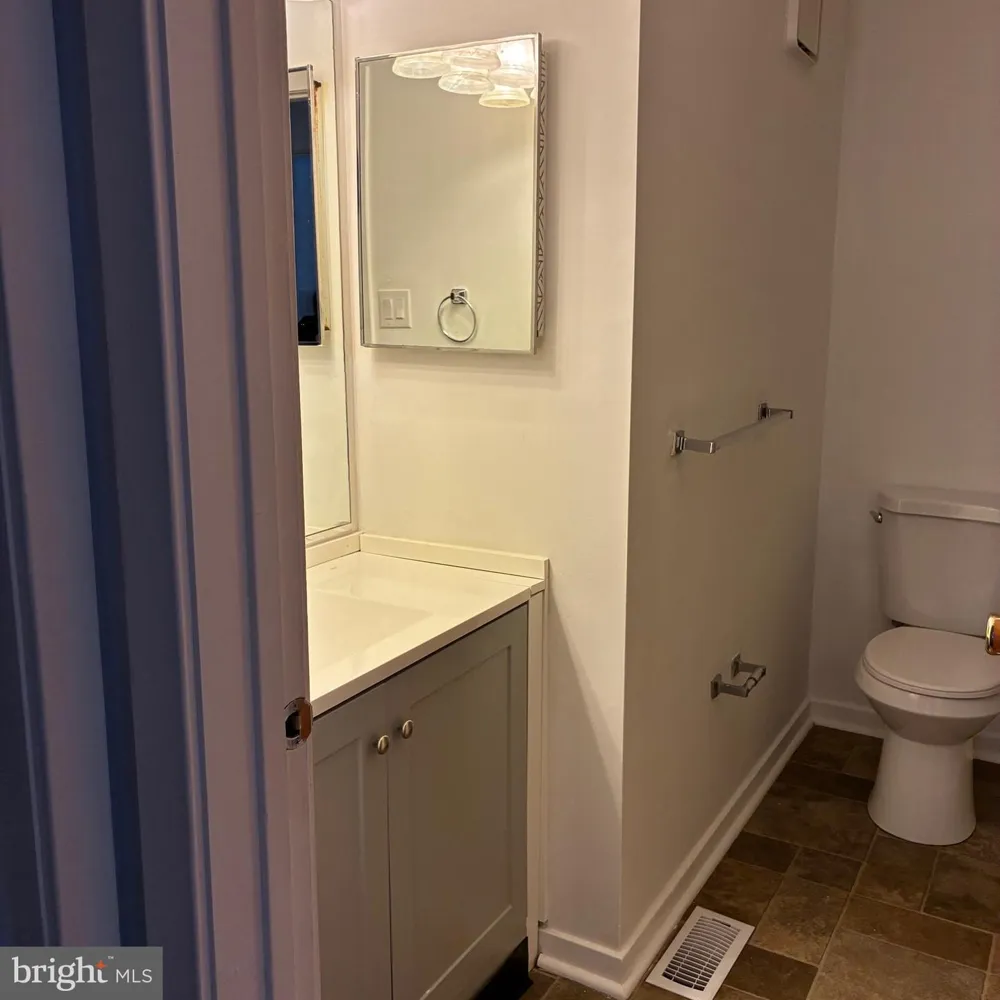 310 HEATHER CROFT Egg Harbor Township, NJ 08234