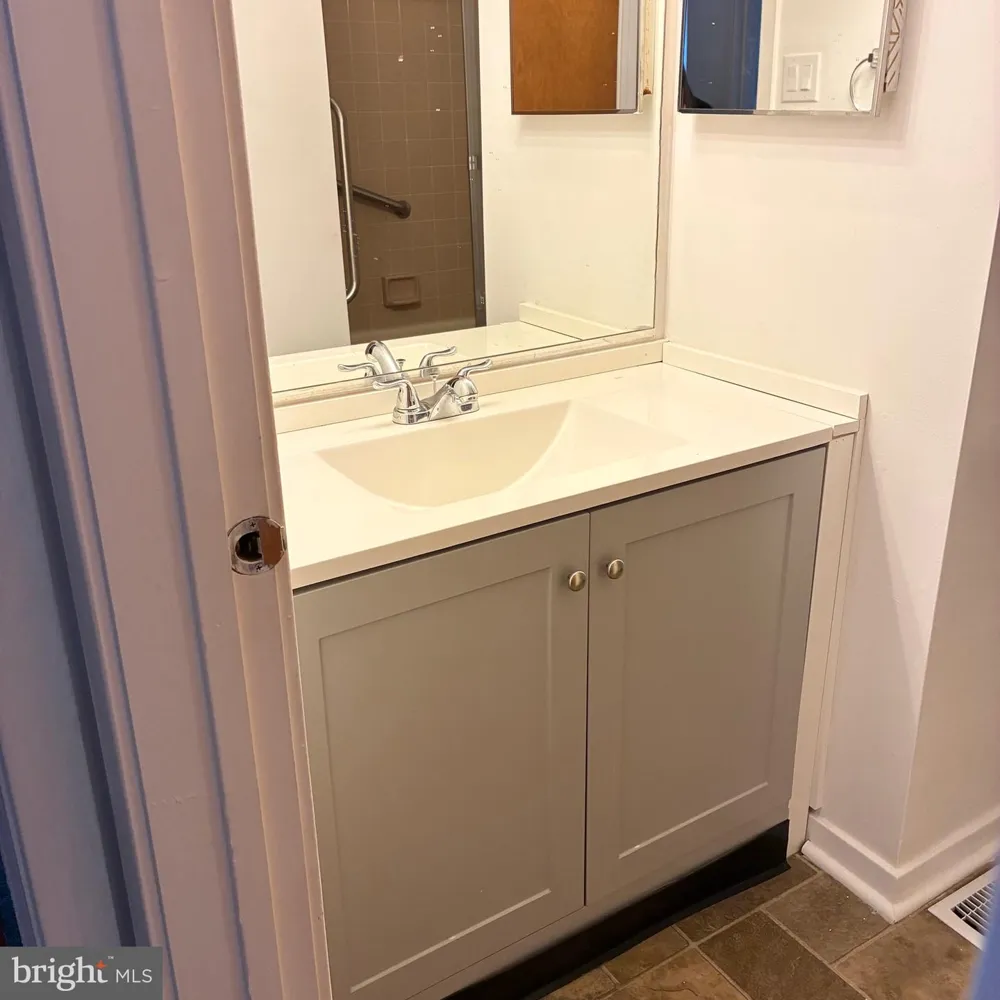 310 HEATHER CROFT Egg Harbor Township, NJ 08234