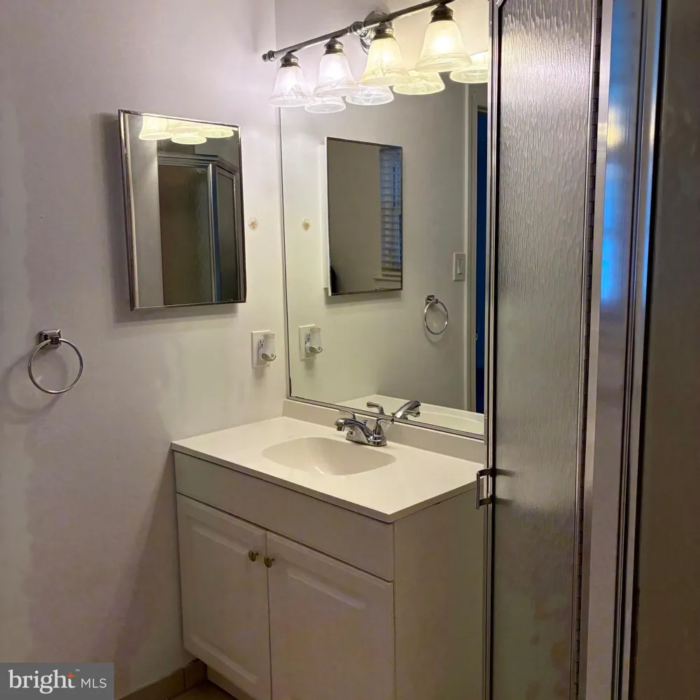 310 HEATHER CROFT Egg Harbor Township, NJ 08234