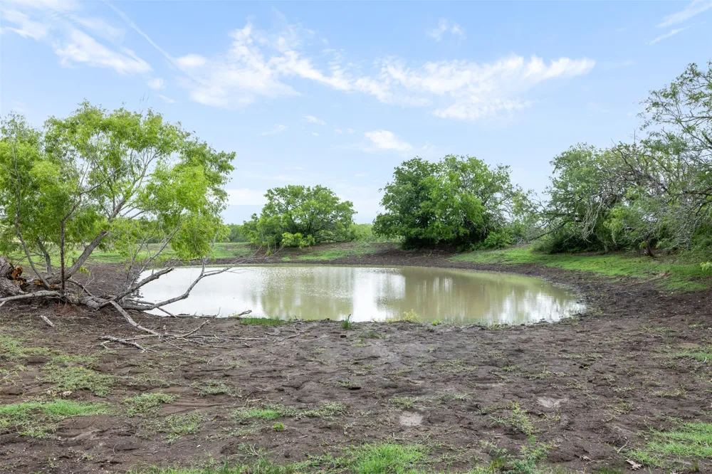 1190 Dickerson Road Lockhart, TX 78644