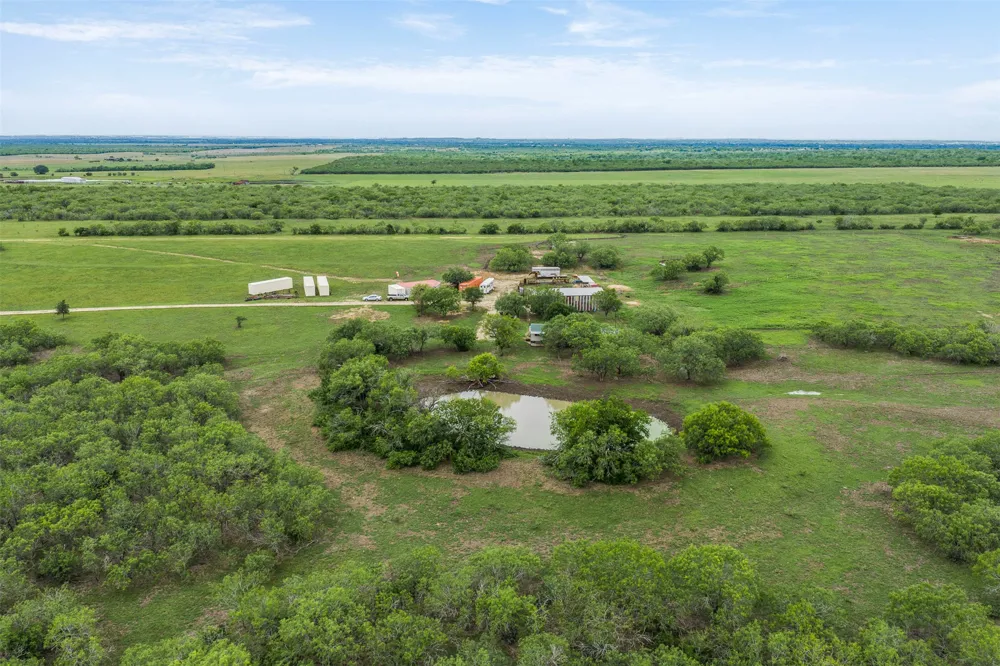 1190 Dickerson Road Lockhart, TX 78644