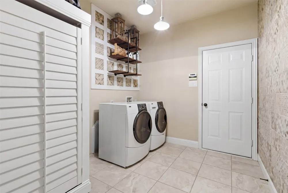 186 Las Colinas Trail Cross Roads, TX 76227