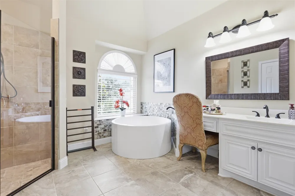 186 Las Colinas Trail Cross Roads, TX 76227
