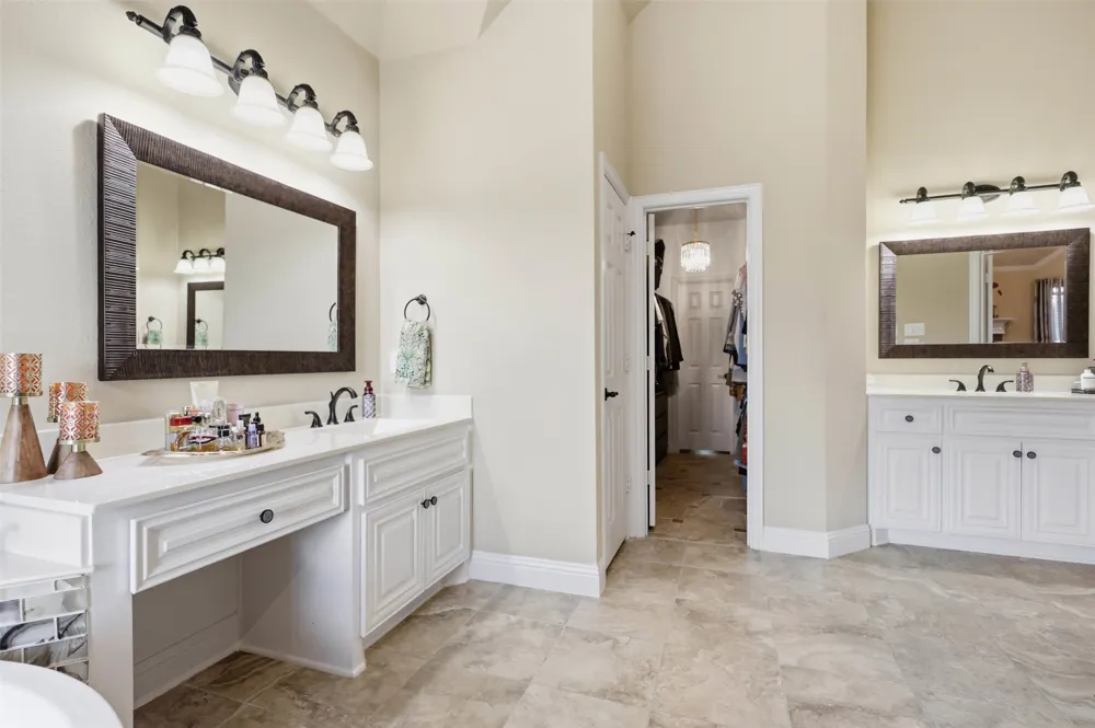 186 Las Colinas Trail Cross Roads, TX 76227