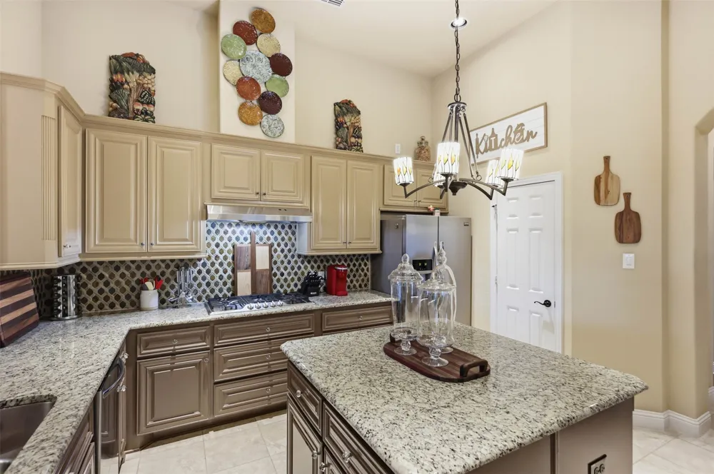 186 Las Colinas Trail Cross Roads, TX 76227